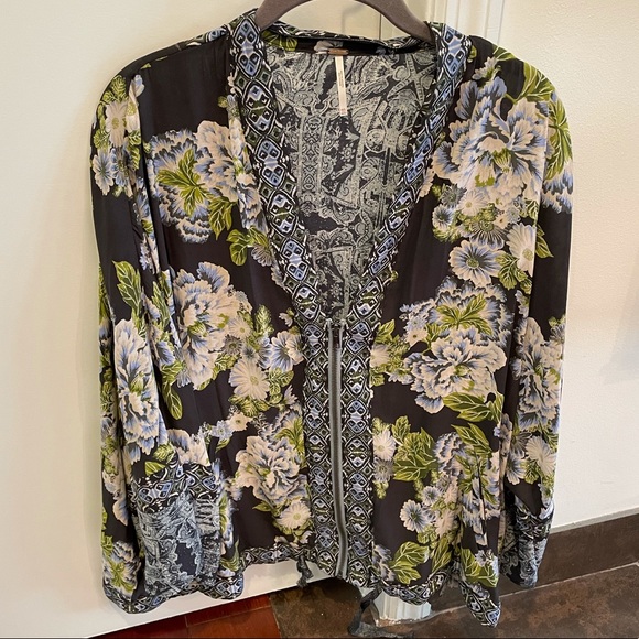Free People Wildflower Cinched Kimono Jacket.  Size M/L - Picture 11 of 12